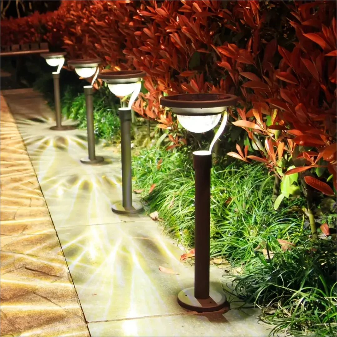 Solar Energy Saving LED Lawn Lamp for Garden & Courtyard